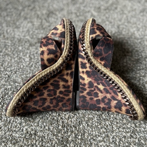 Colin Stuart Leopard Platform Wedge Open Toe Sandal - Picture 8 of 9